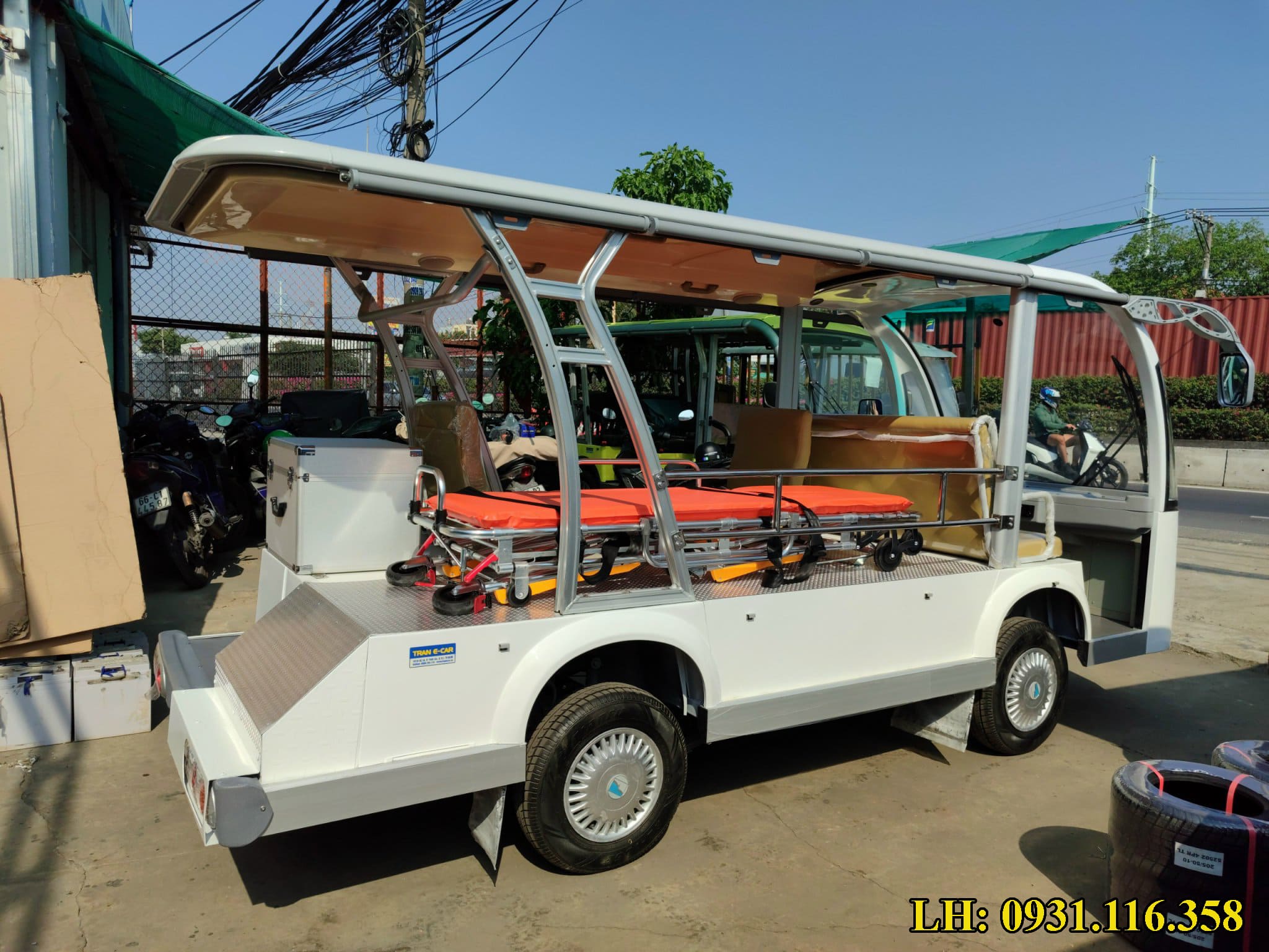 xe điện chở bệnh nhân