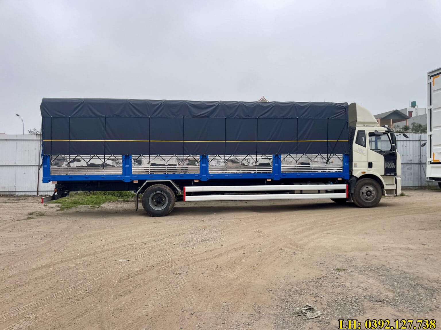 xe tải thùng faw 2 chân