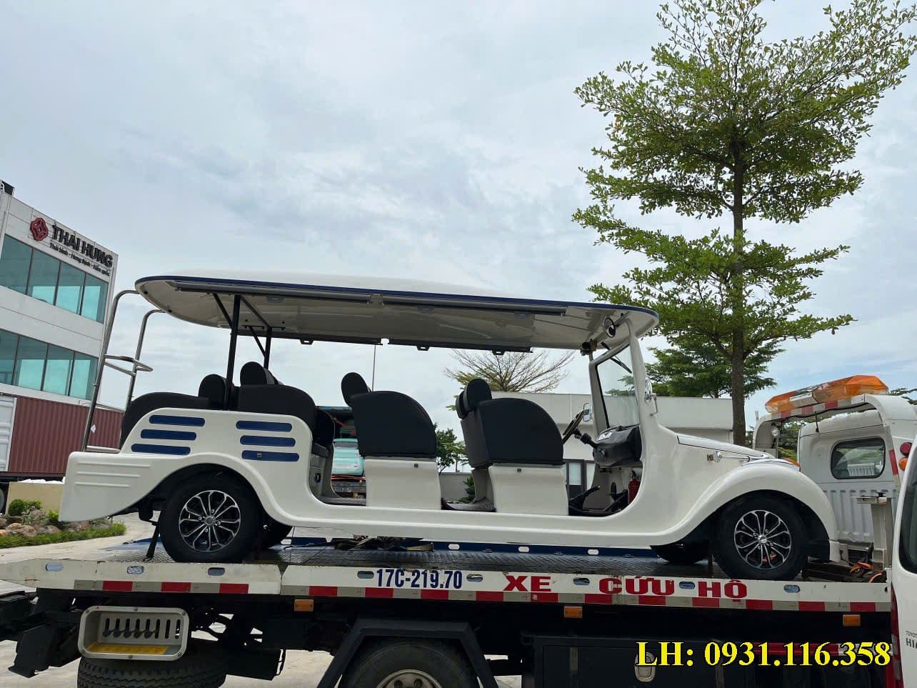 xe điện du lịch dáng cổ tại Đà Nẵng